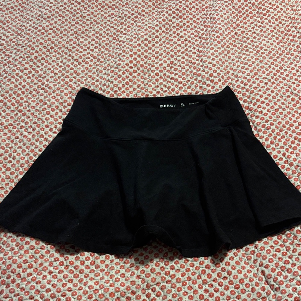 Old Navy Black Flared Skort